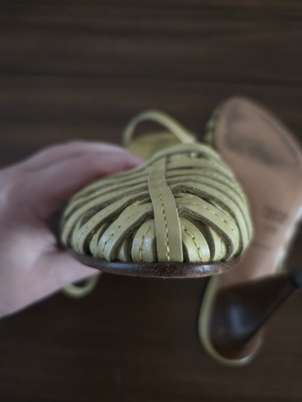 Prada Basket Weave Leather Pumps Made In Italy Rare - Picture 5 of 8